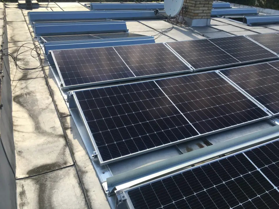 FVE 10 kW a tepelné čerpadlo RHPi 16 kW, Praha-Rektorská – fotografie 4