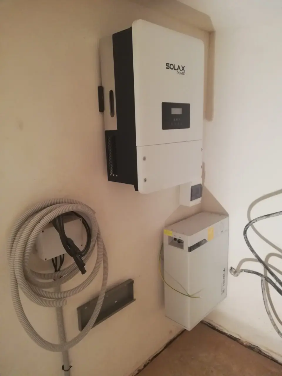 FVE SolaX 10 kW na rodinném domě, Praha – fotografie 9