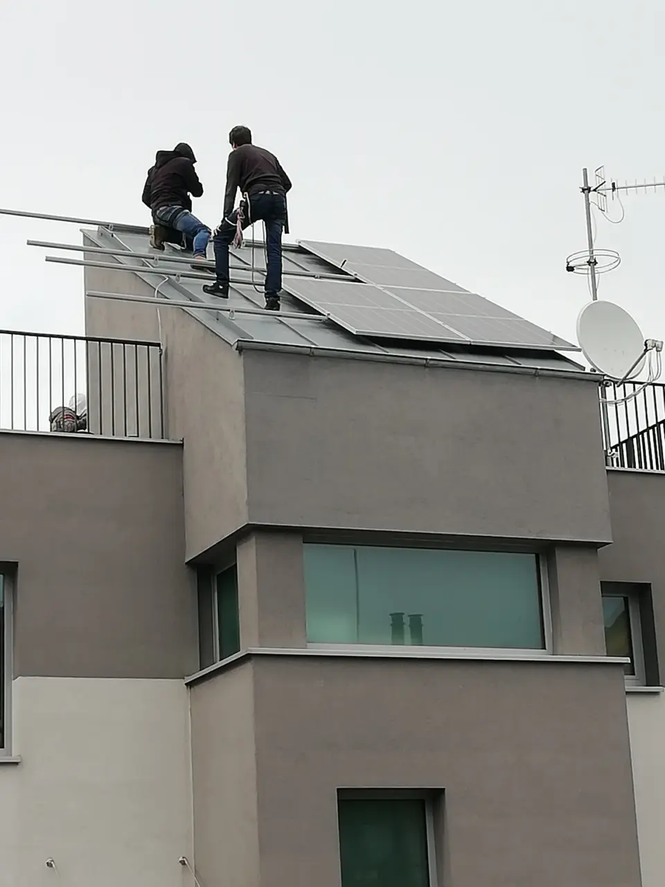 FVE SolaX 5 kW, Praha-Nebušice – fotografie 3
