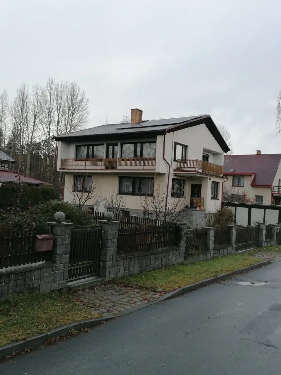 Fve 5 kW a tepelné čerpadlo 16,6 kW
