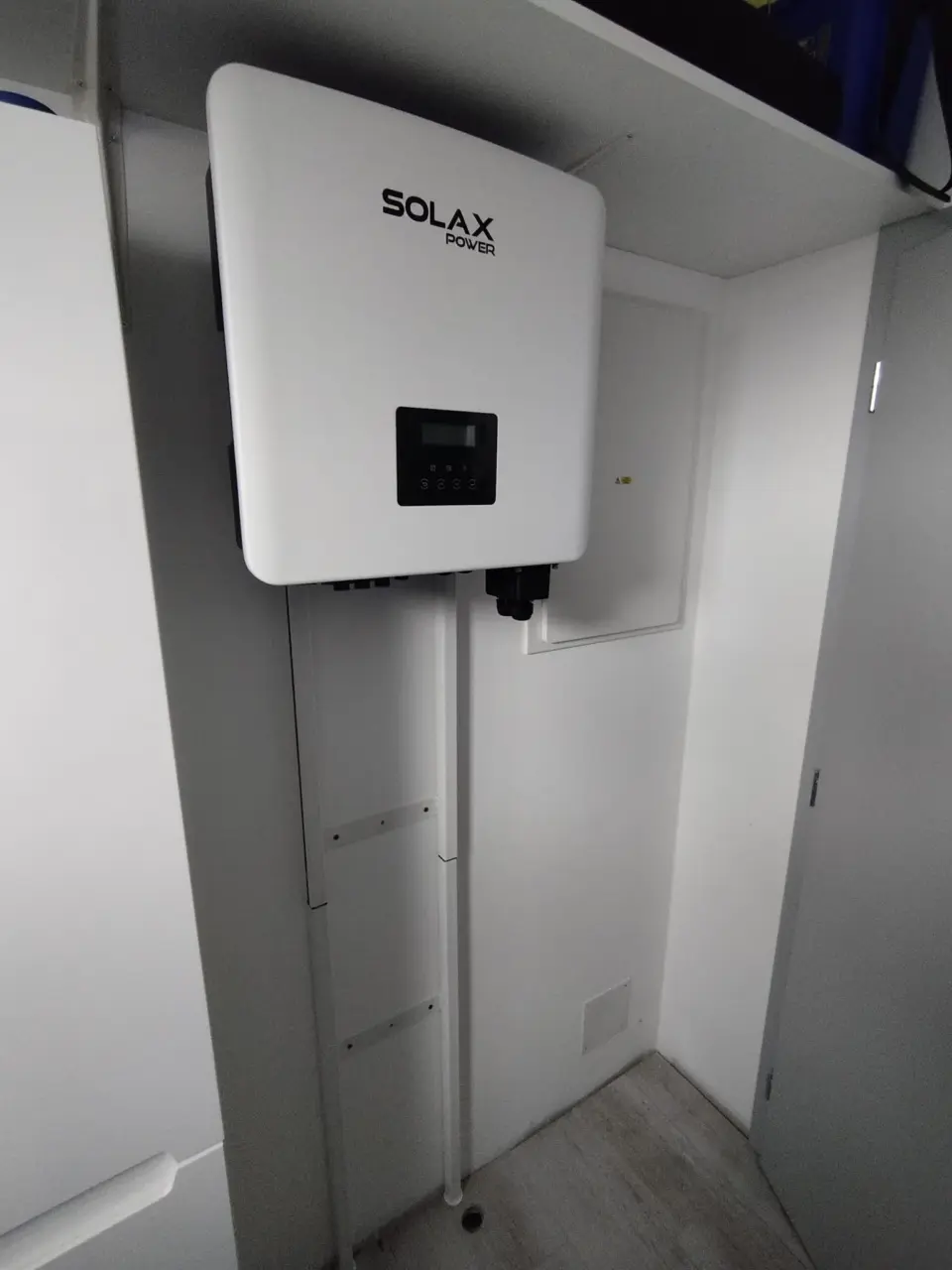 FVE 10 kW se stojanem pro sádrokarton, Žatec – fotografie 3
