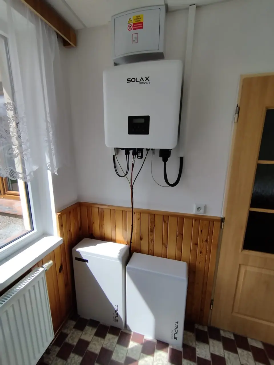 FVE 10 kW s 12 panely na vesnickém stavení, Račetice – fotografie 2